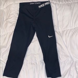 Nike Pro mid calf leggings